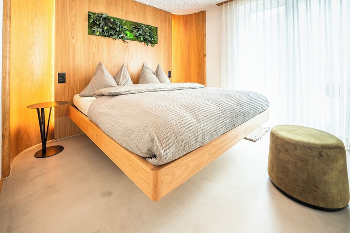 Room 9 of 41