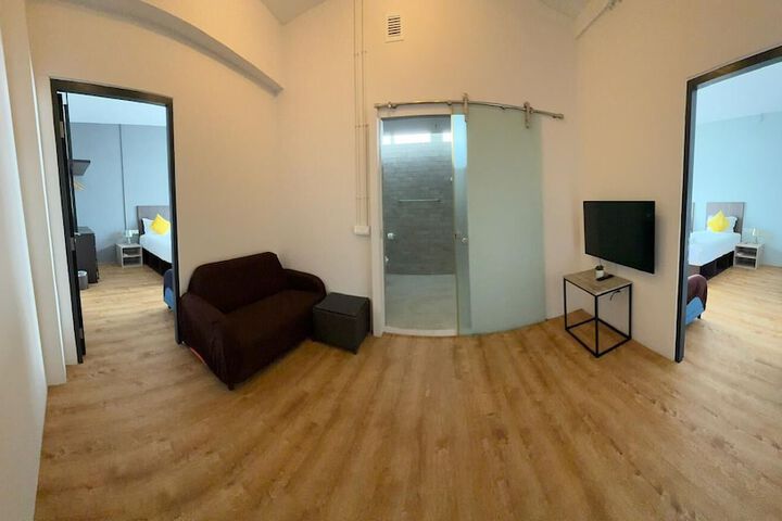 Room 40 of 64