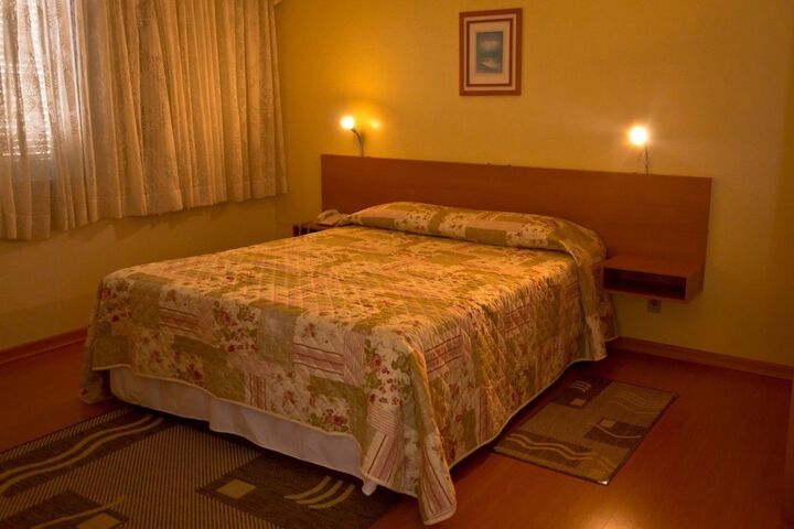 Room 3 of 25