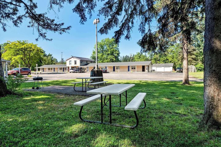 BBQ/picnic area