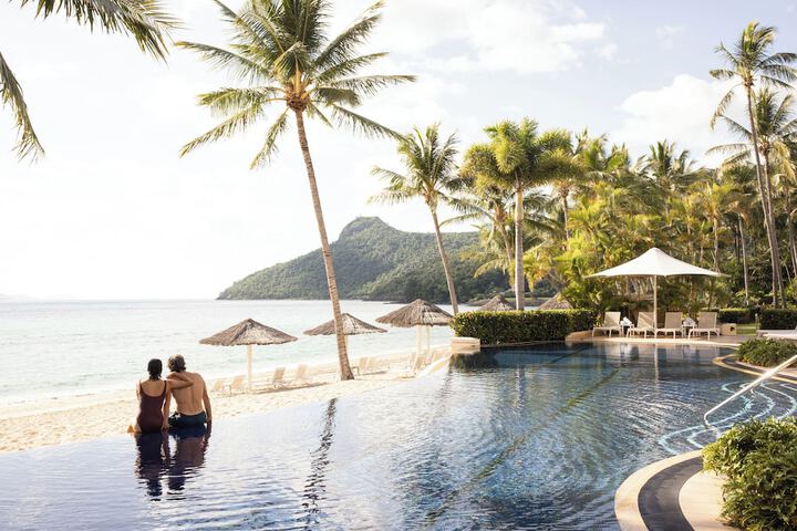 Hotel with Pool
