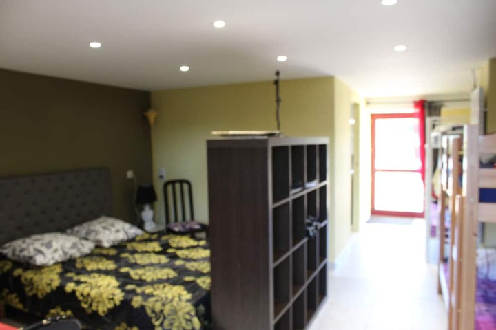 Room 11 of 38