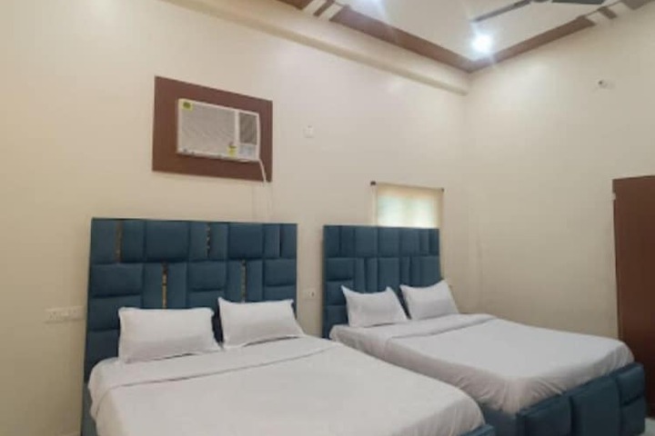 Room 2 of 19