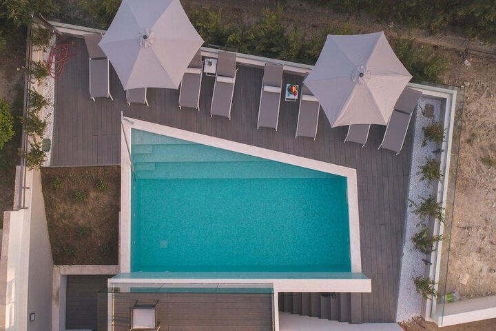 Pool 92 of 114