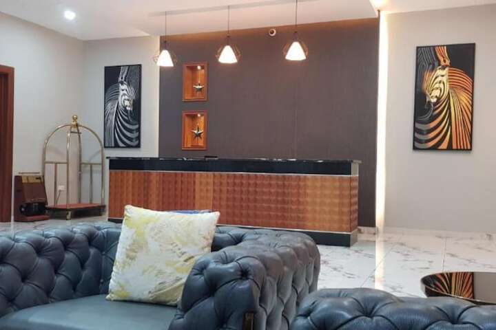 Silver Palm Hotel