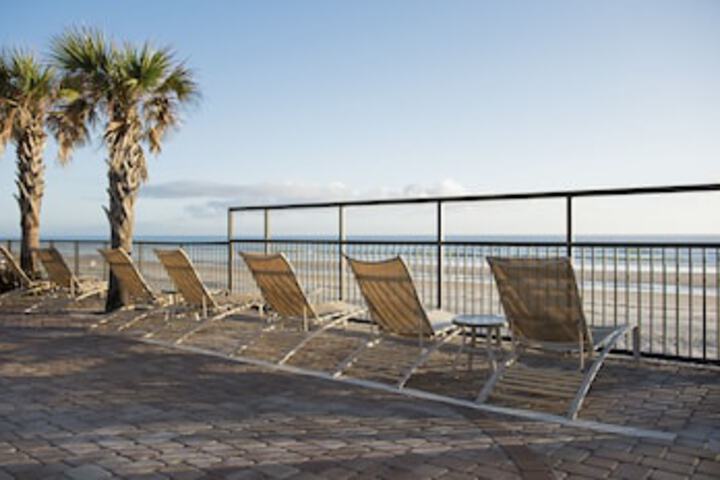 Sundeck