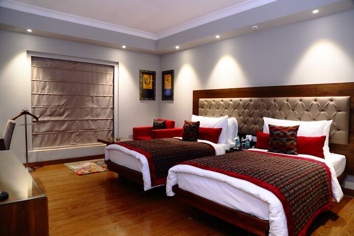 Room 9 of 44