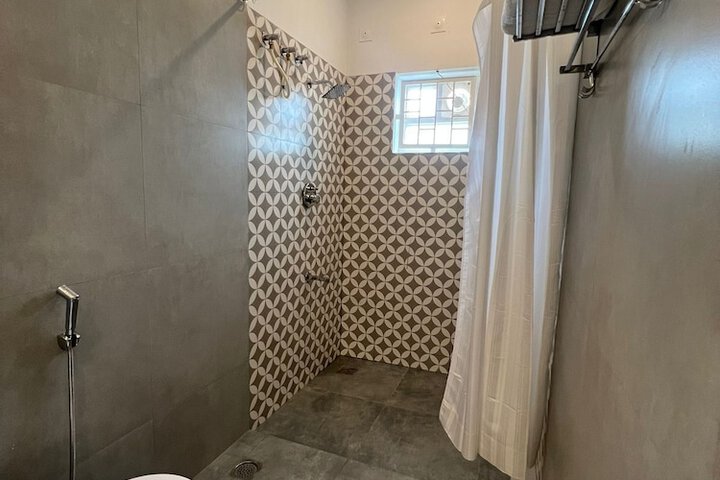 Room 20 of 37