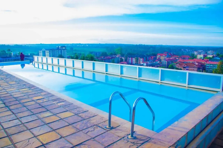 Pool 8 of 10