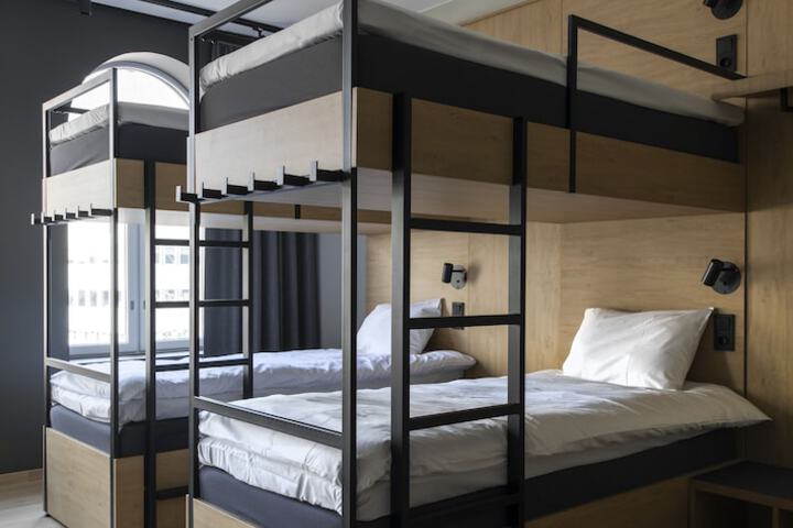 Room 17 of 50
