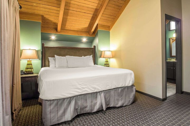 1 Bedroom 1 King Timber (11 of 45)