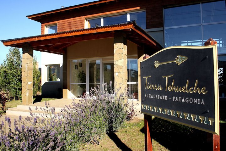 Exterior of Tierra Tehuelche