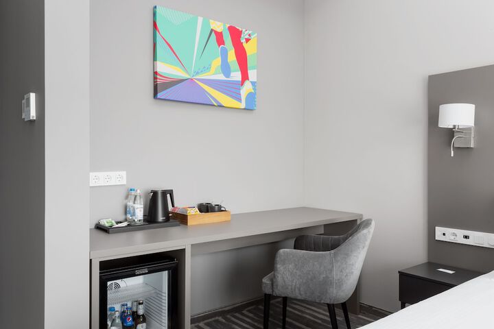 Room 19 of 60