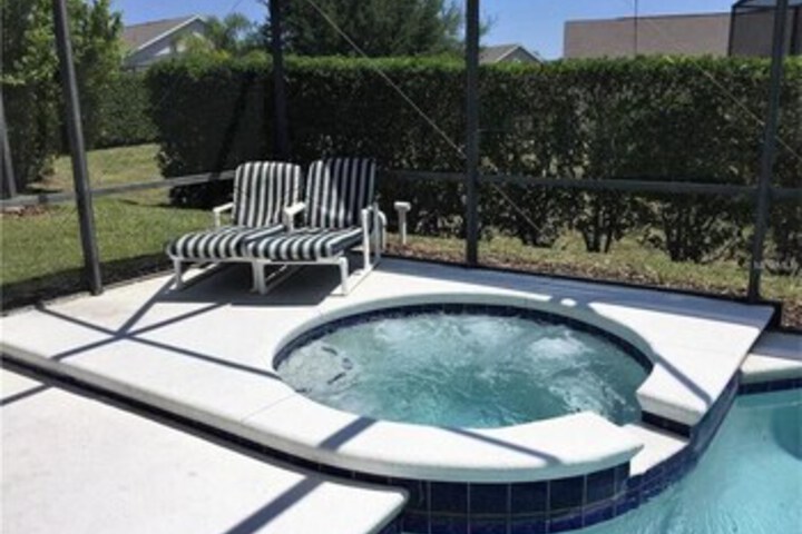 Pool 75 of 103