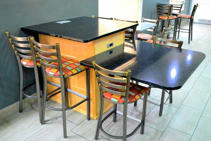 Breakfast area