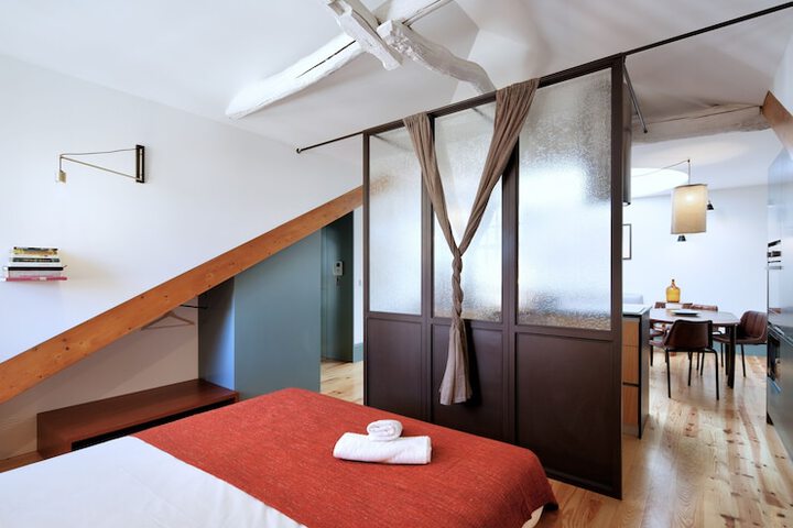 Room 7 of 38