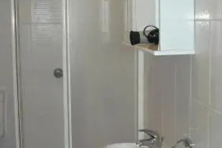 Room 5 of 5