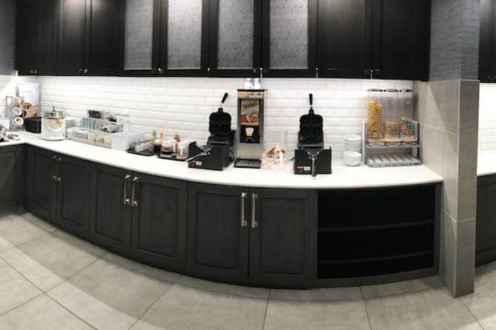 Breakfast area