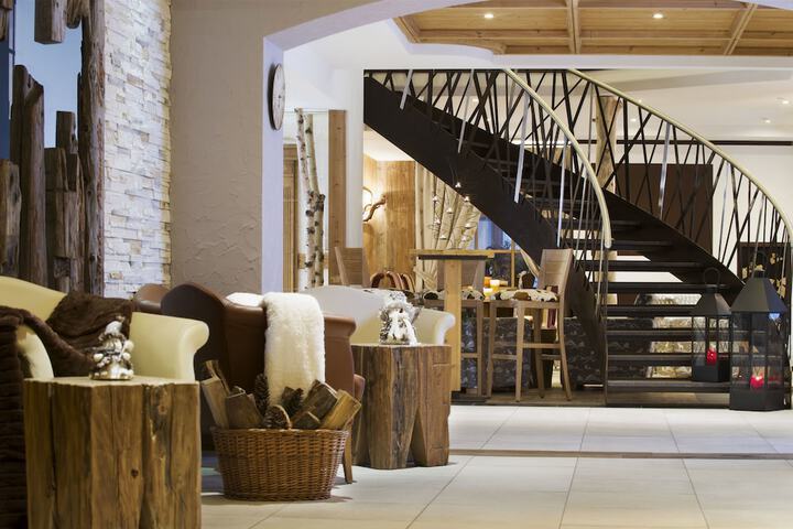 Hotel Interior 2 of 110