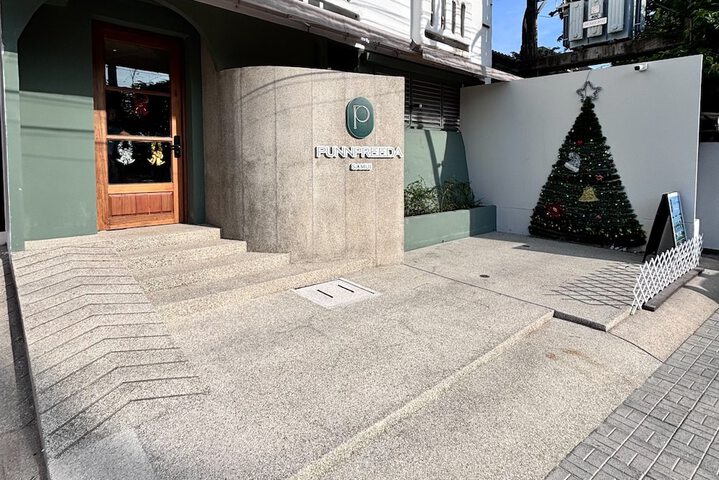 Hotel 145 of 214