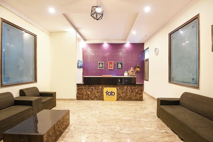 Hotel Interior 6 of 29