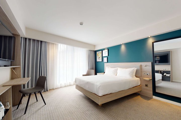 Room 20 of 63