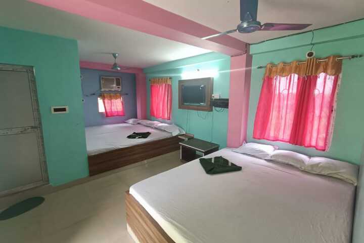 Room 5 of 11