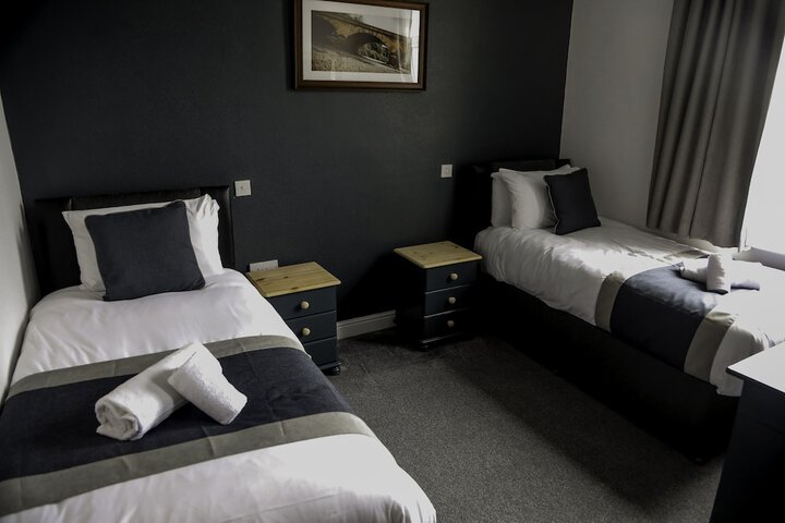 Room 25 of 52