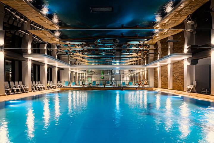Pool 13 of 38