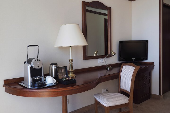 Room 11 of 217