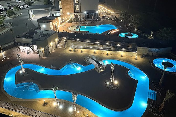 Pool 32 of 55