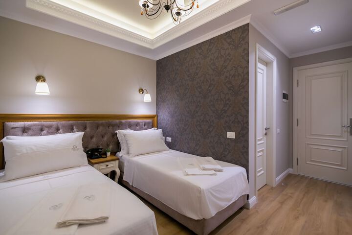 Room 8 of 55