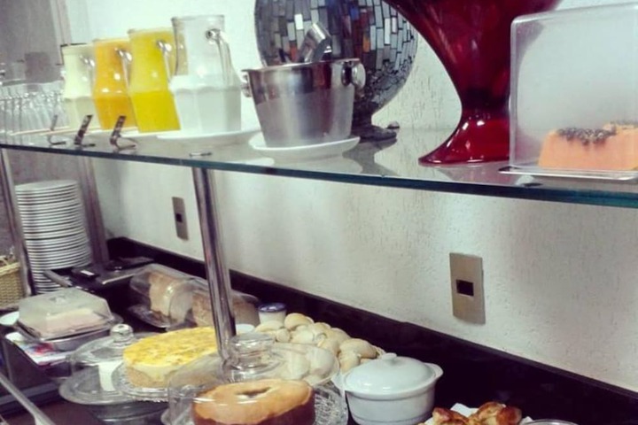 Breakfast/Coffee Service 20 of 25