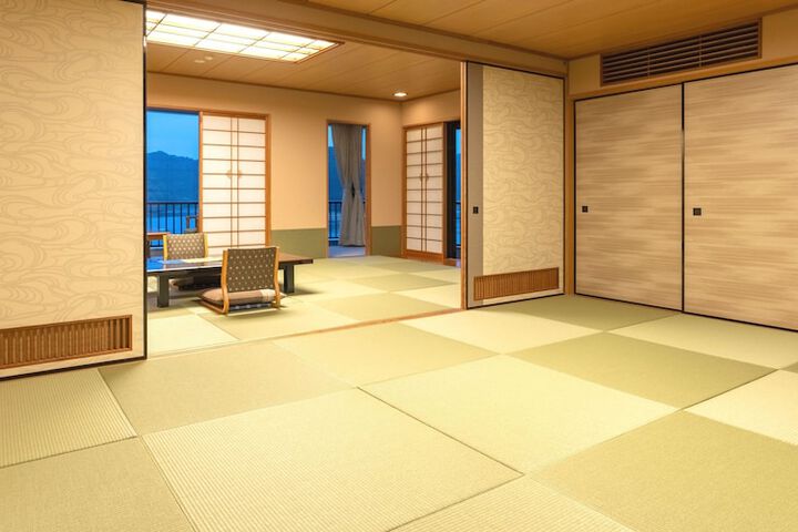 Room 30 of 124