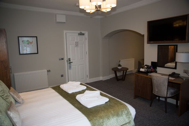 Room 14 of 40