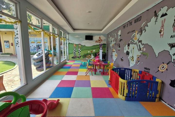 Children's play area - indoor