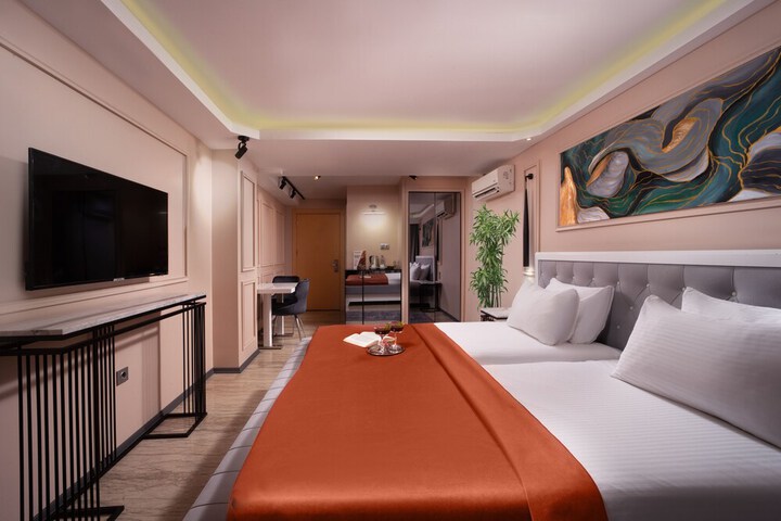 Room 18 of 56