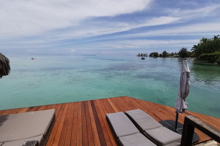 Sundeck 390 of 404