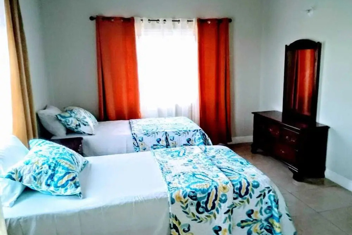 Room 5 of 15