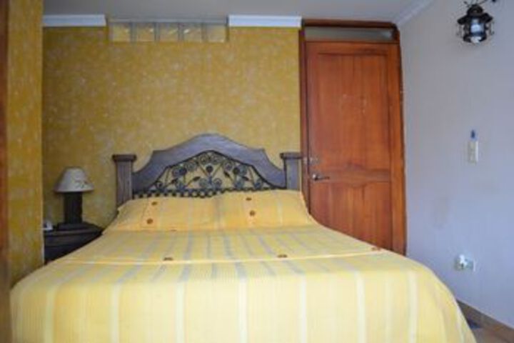 Room 11 of 23