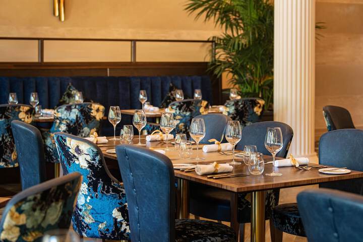 Dining 50 of 77