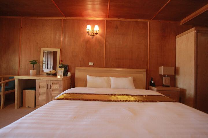 Room 19 of 74