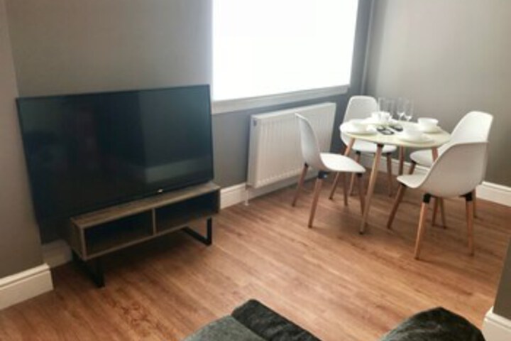 Room 8 of 13