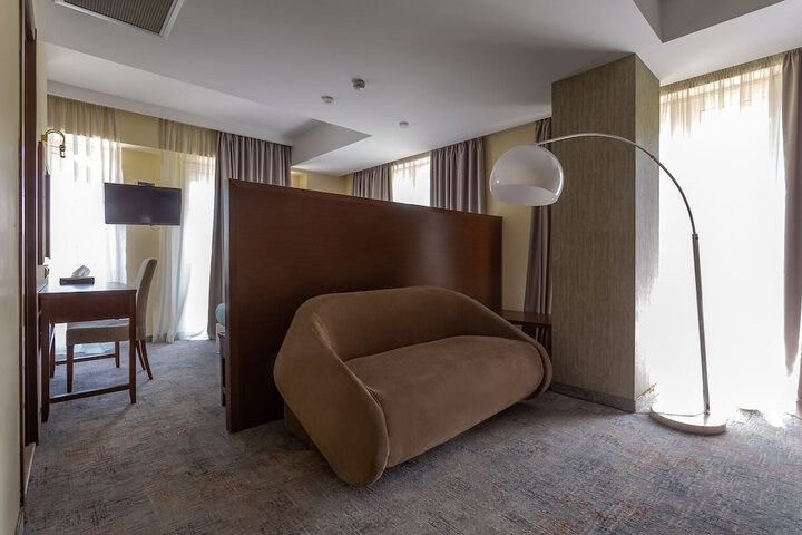 Room 17 of 52