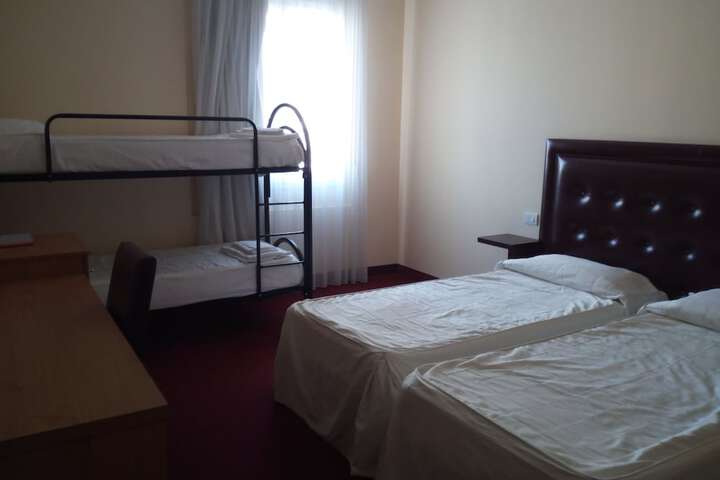Room 5 of 50