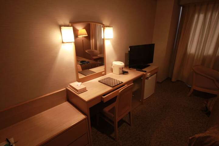 Room 4 of 53