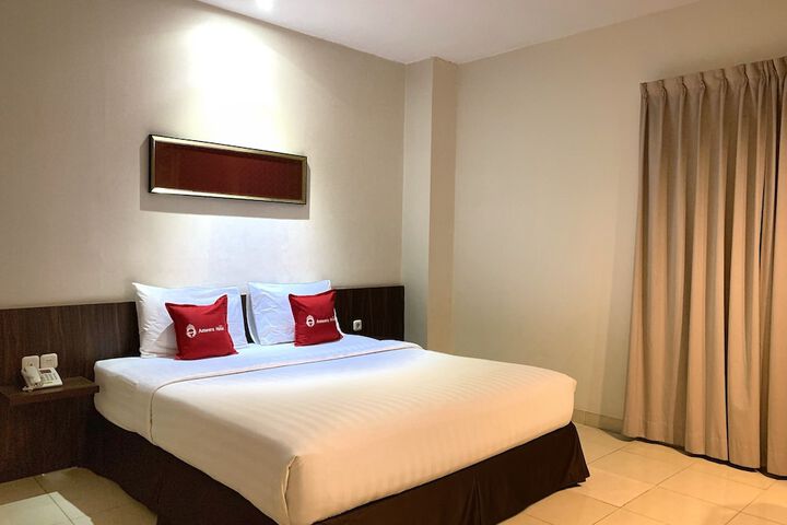 Room 7 of 26