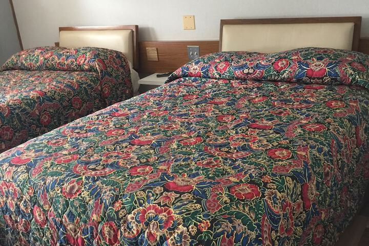 Room 8 of 49