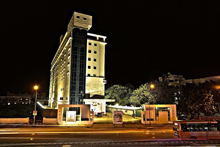 Hotel 44 of 44