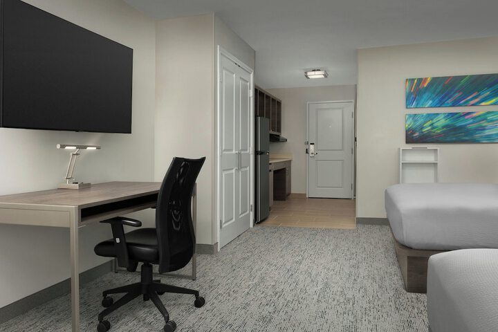 Room 16 of 43